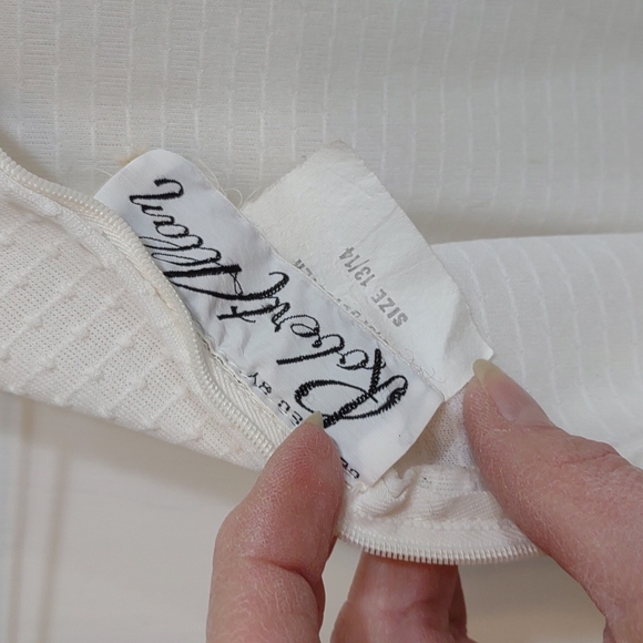 High Neck Plenum Top - Picture 3 of 4